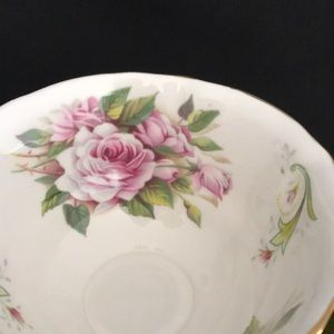 Olive Green & Gold 'Princess' Elizabethan Tea Cup & Saucer Set with Pink Roses